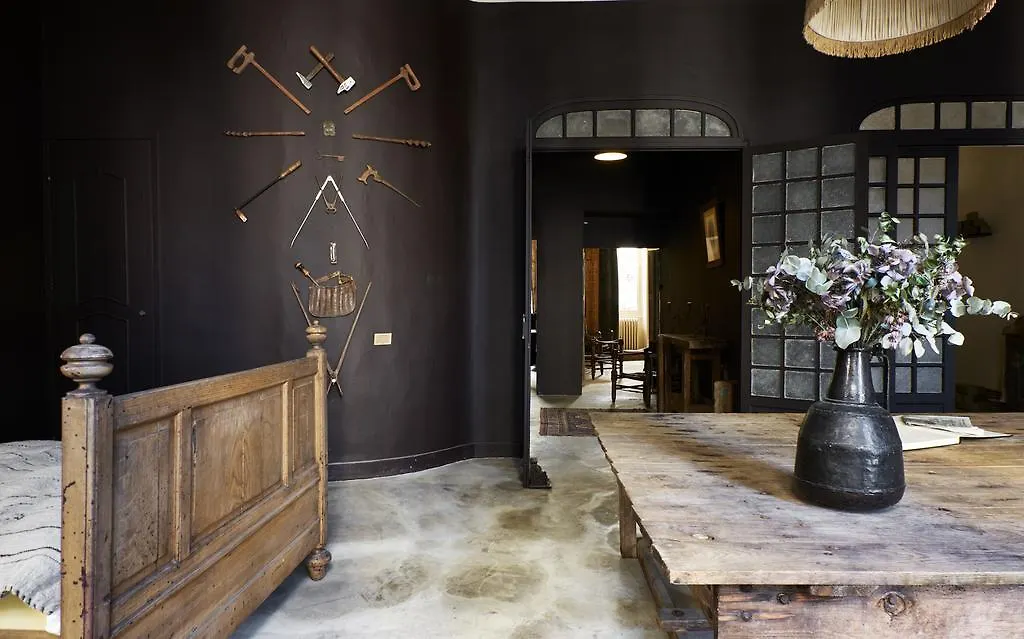 Une Nuit Dans L'Arriere Boutique Hotel Marseille 0*,  France